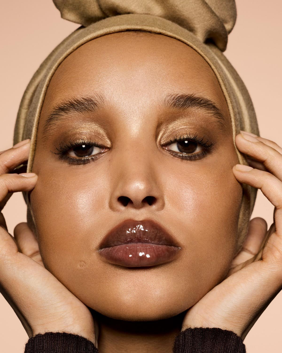 Gloss Bomb Heat Universal Lip Luminizer + Plumper — Hot Chocolit Heat - Image 3